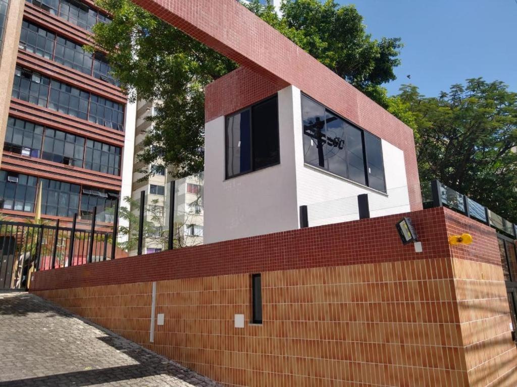 Maravilhoso Apartamento 2 Quartos Com Ofuro Porto Da Barra Salvador Summer Barra Flat Exterior photo